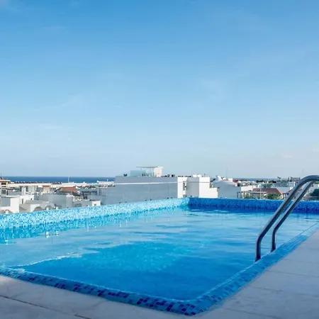 Close To Mamitas Beach, 2 Bedroom For Up To 5 Sleeps And Rooftop Pool!